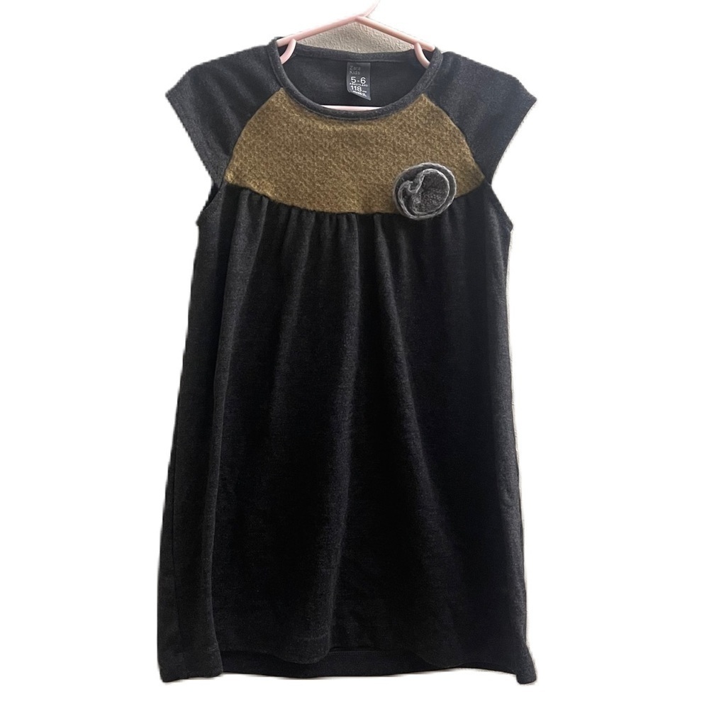 Zara Kids- winter dress size 5-6